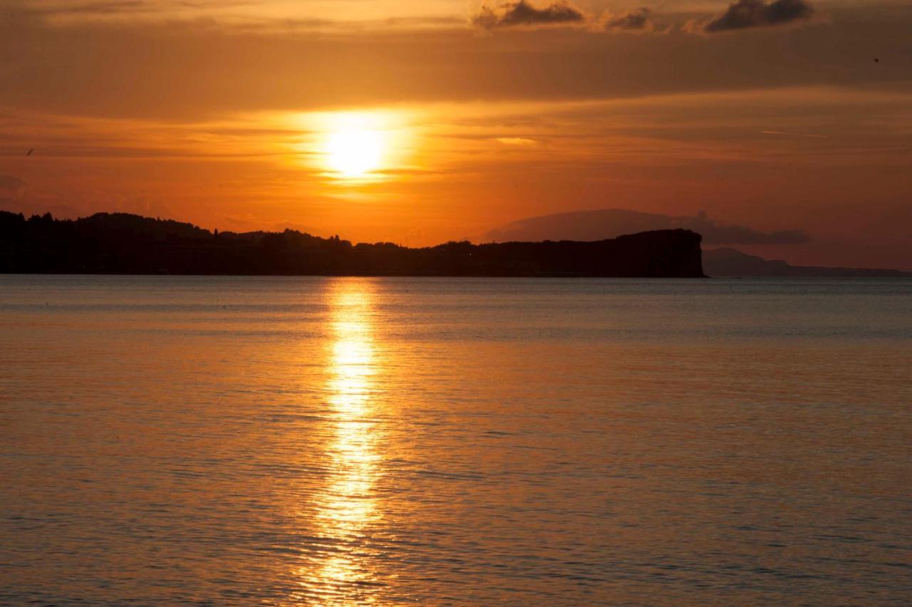 Kormoranos Beach Acharavi  Zewnętrze zdjęcie