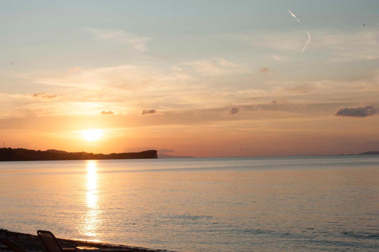 Kormoranos Beach Acharavi  Zewnętrze zdjęcie